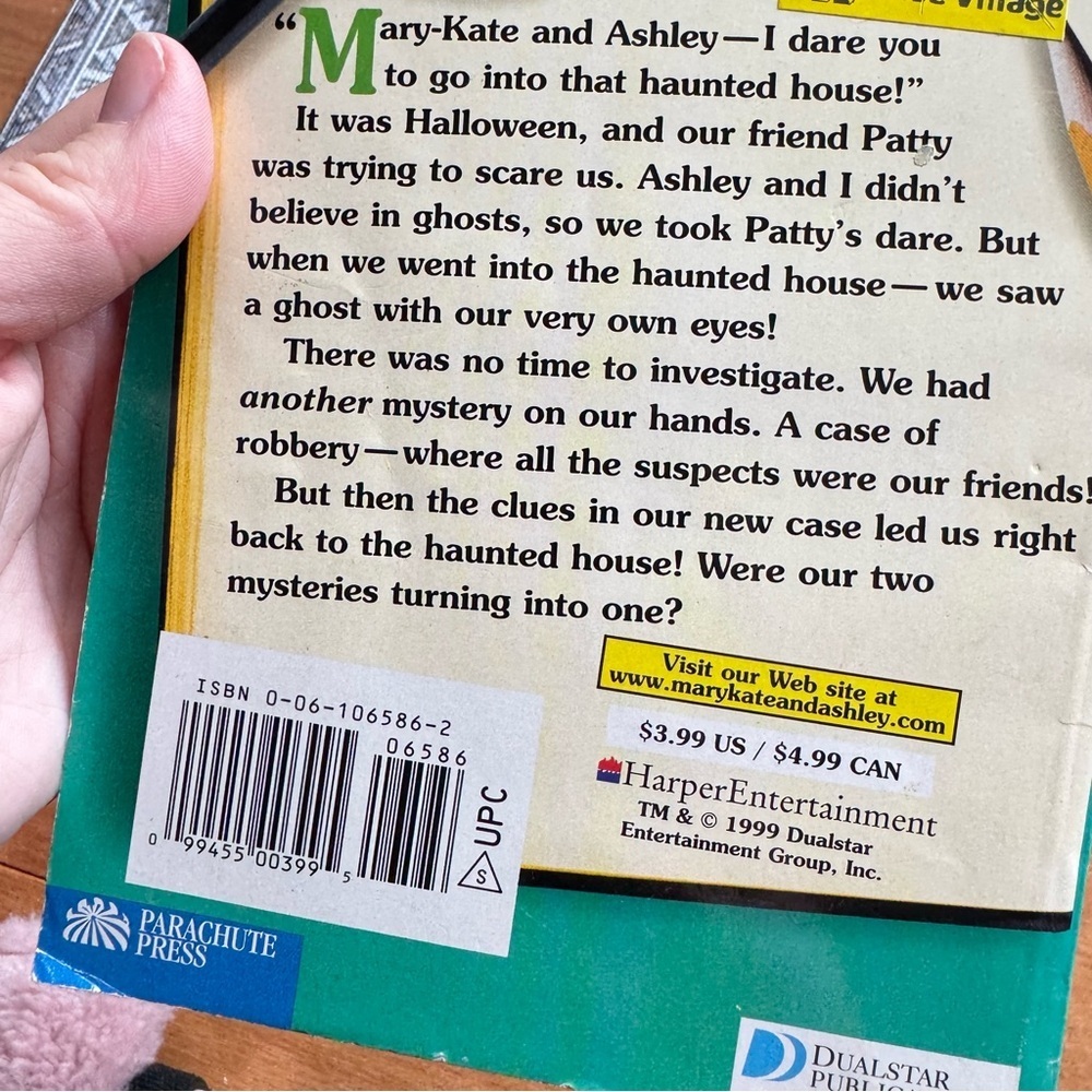 Vintage Mary-Kate and Ashley Book Collection - Picture 2 of 12